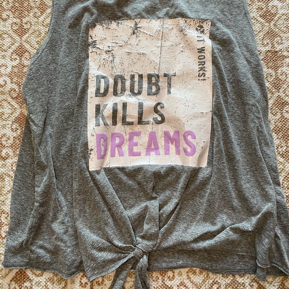 ItWorks Tops - ItWorks “Doubt Kills Dreams” Tank Top